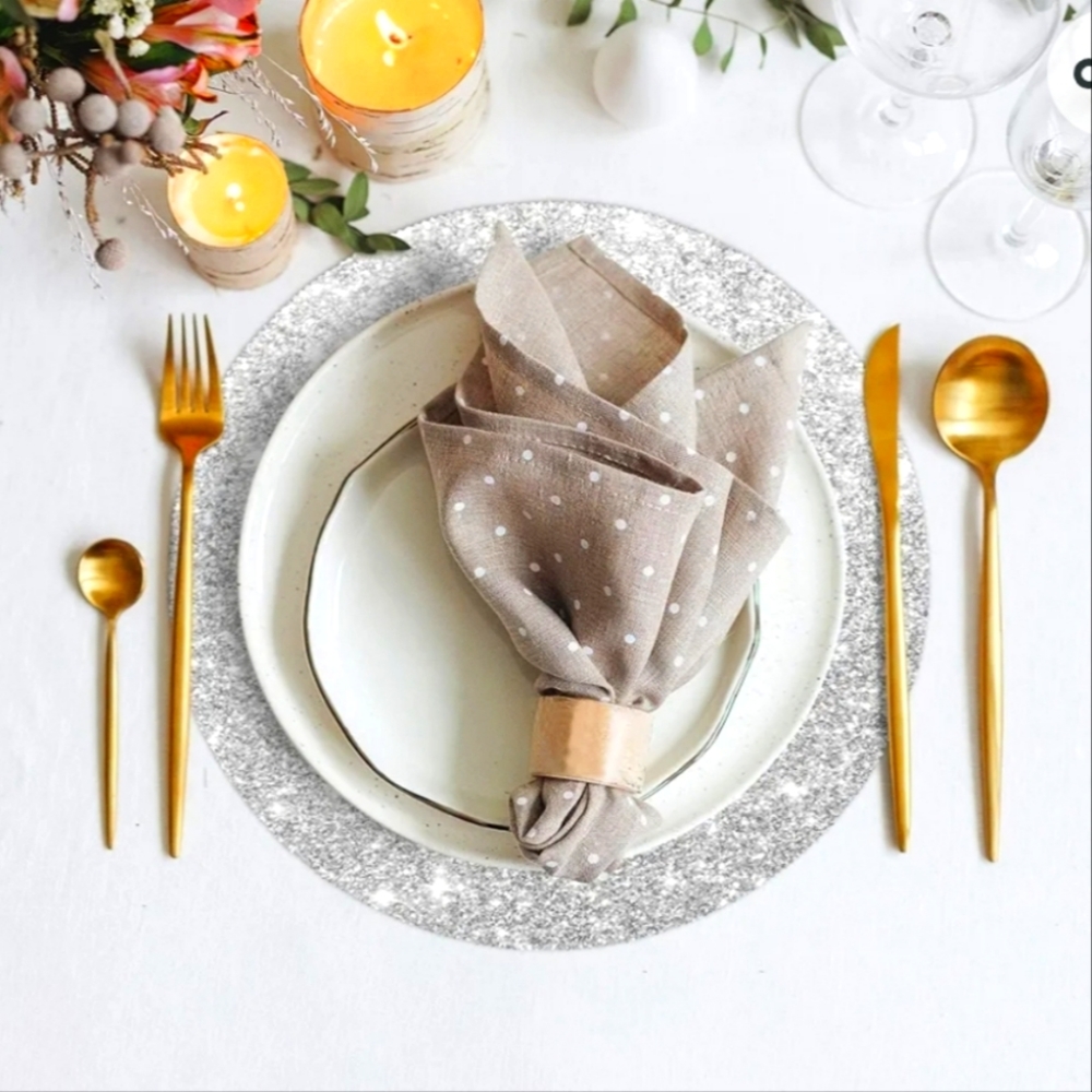 Glitz+Glimmer Metallic Silver 15"  Round Polypropylene Woven Placemats (6)